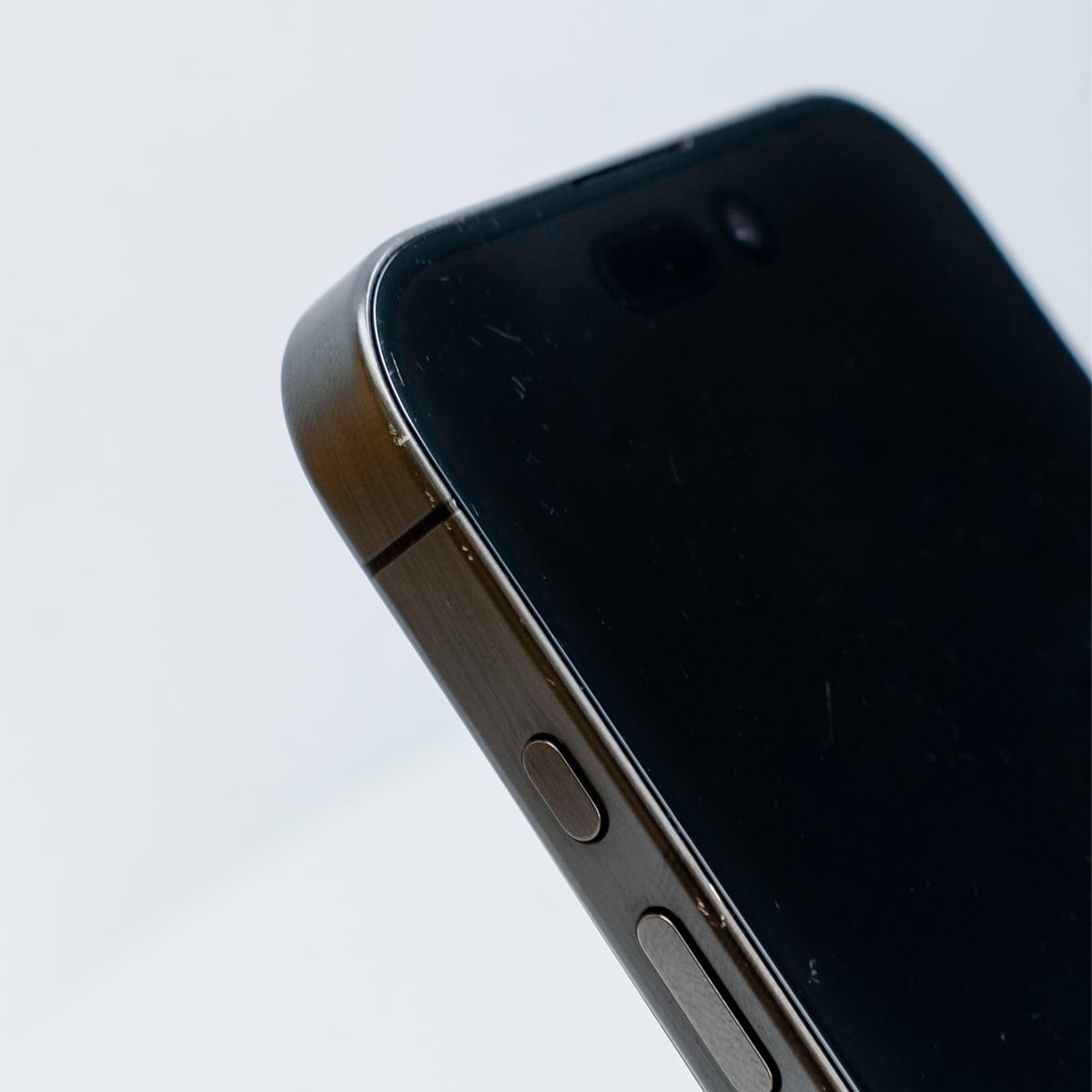 Apple iPhone 15 Pro 128GB Tytan czarny (Black Titanium) - najważniejsze cechy