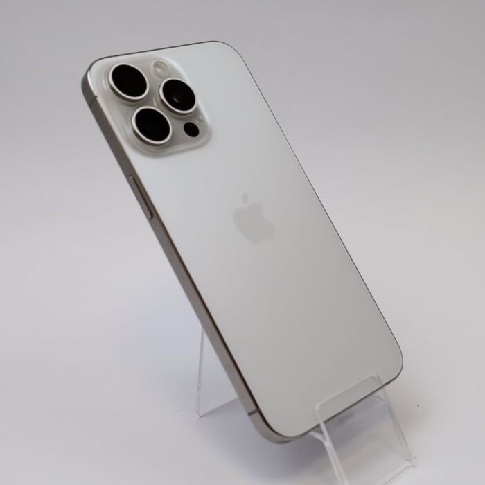 Apple iPhone 15 Pro Max 256GB Tytan biały (White Titanium) - IPN15PMWXM/P/2 - zdjęcie 1 z 5