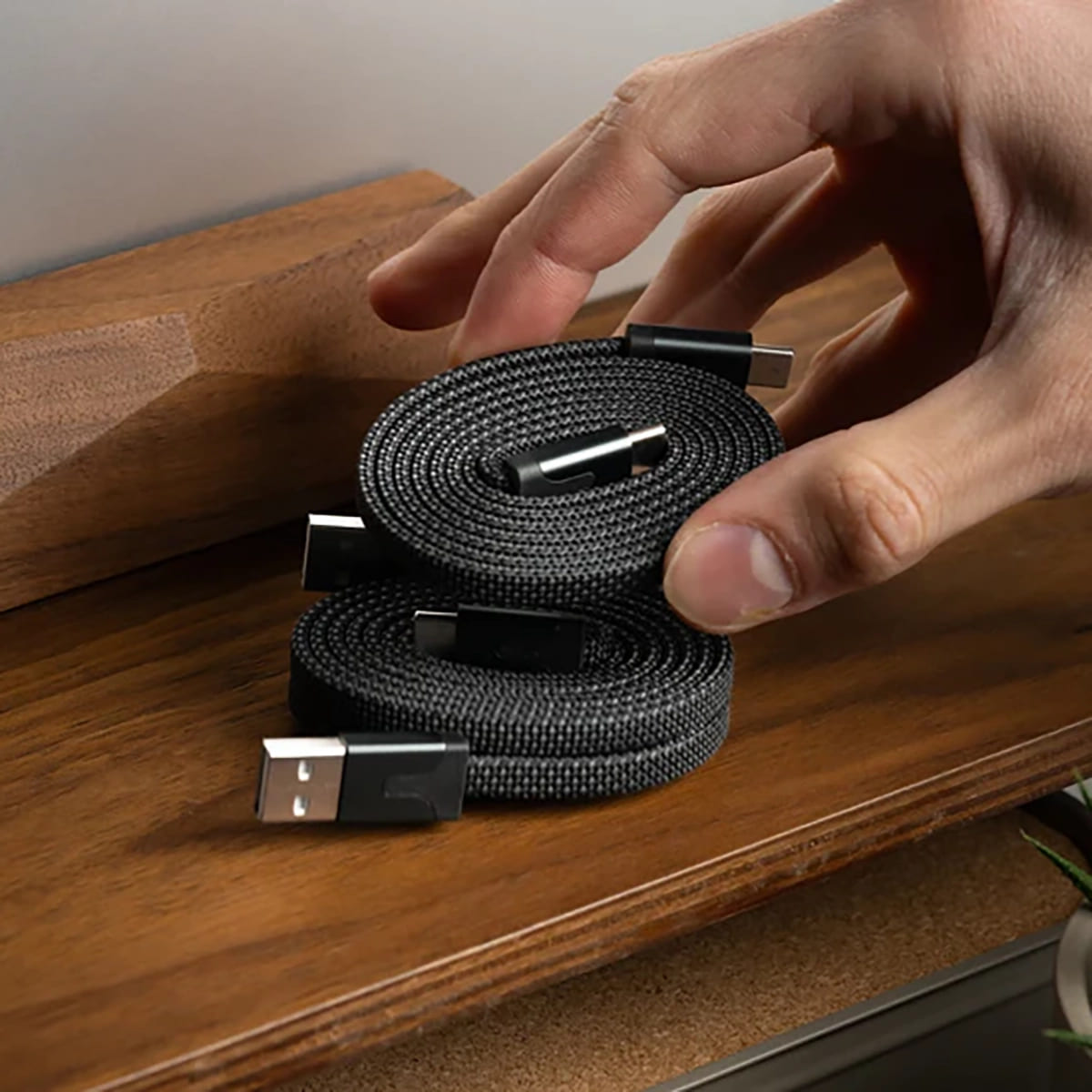 Statik MagStack Slim Kabel USB-A na USB-C płaski w nylonowym oplocie zwijany magnetycznie 1m - Czarny