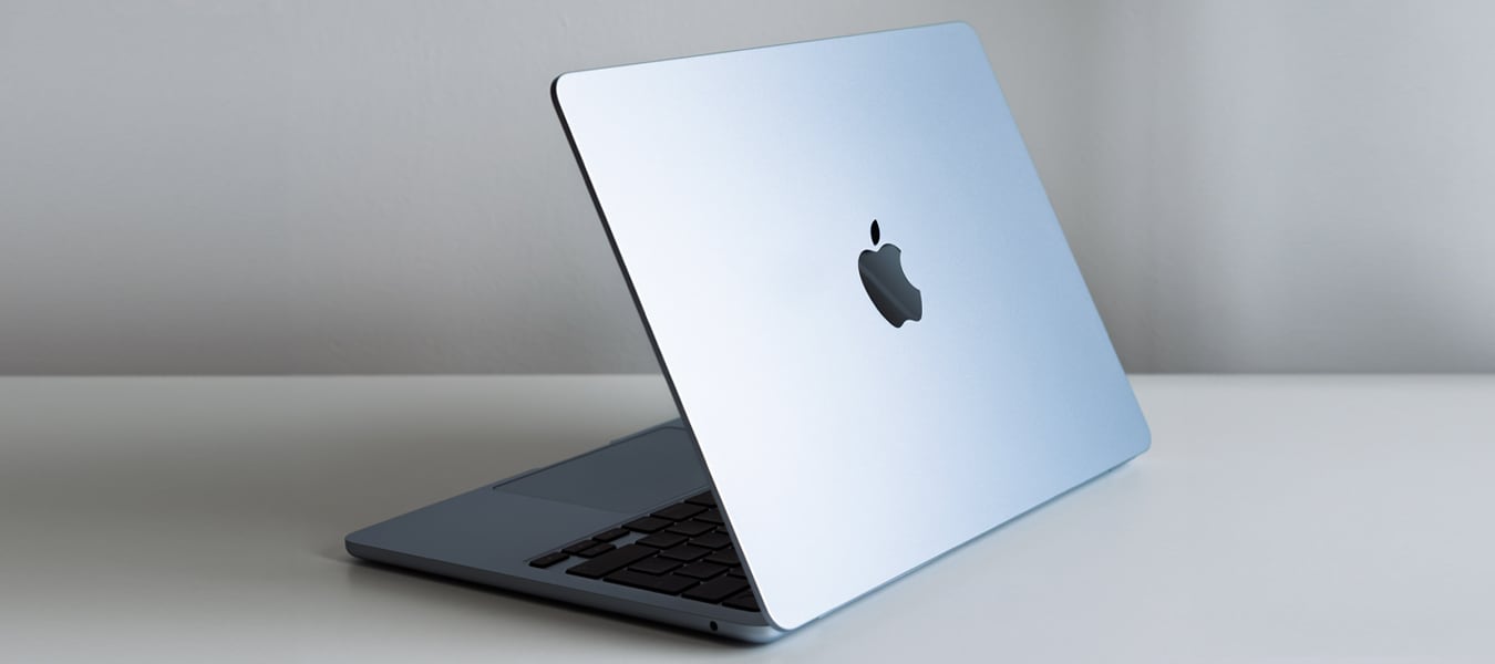 MacBook Pro M2 Vs MacBook Air M4 - sprawdzony profesjonalista czy nowoczesny ultrabook