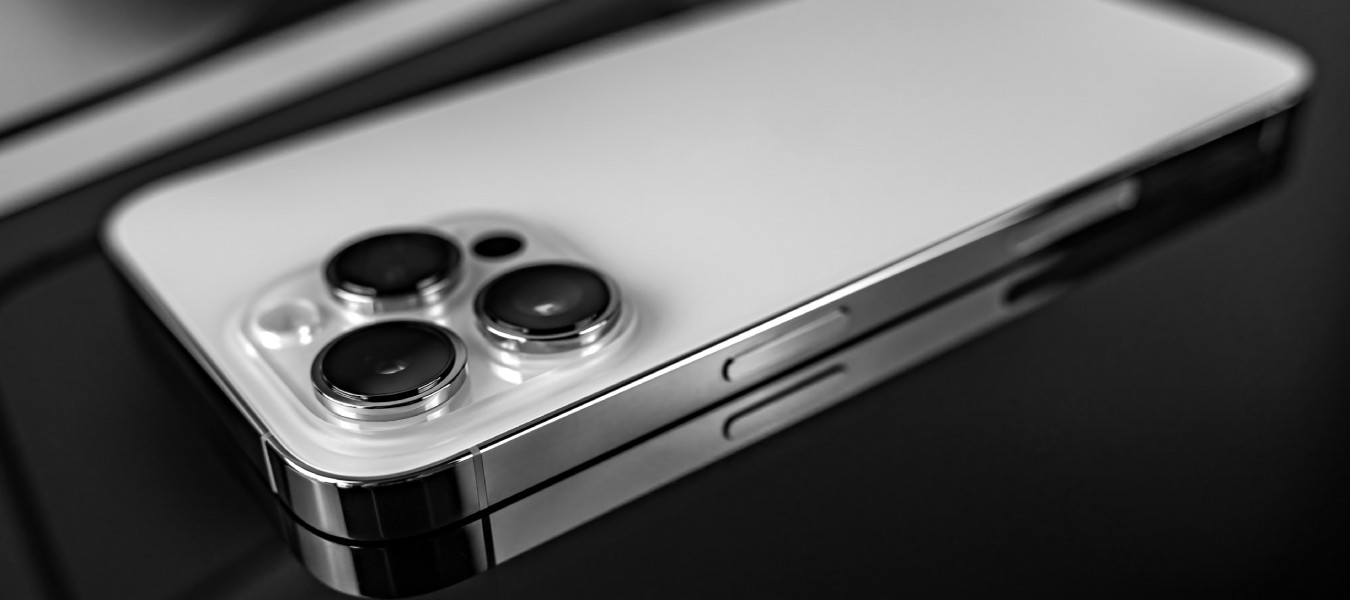 Odnowiony iPhone, czy warto? Kompleksowy poradnik!