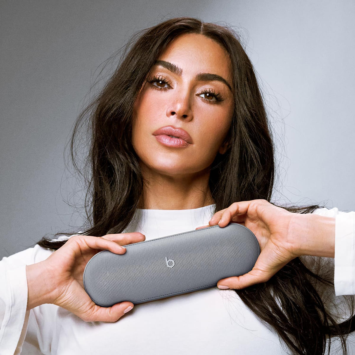 Beats Pill x Kim Kardashian Bezprzewodowy głośnik Bluetooth – Ciemnoszary (Dark Gray)